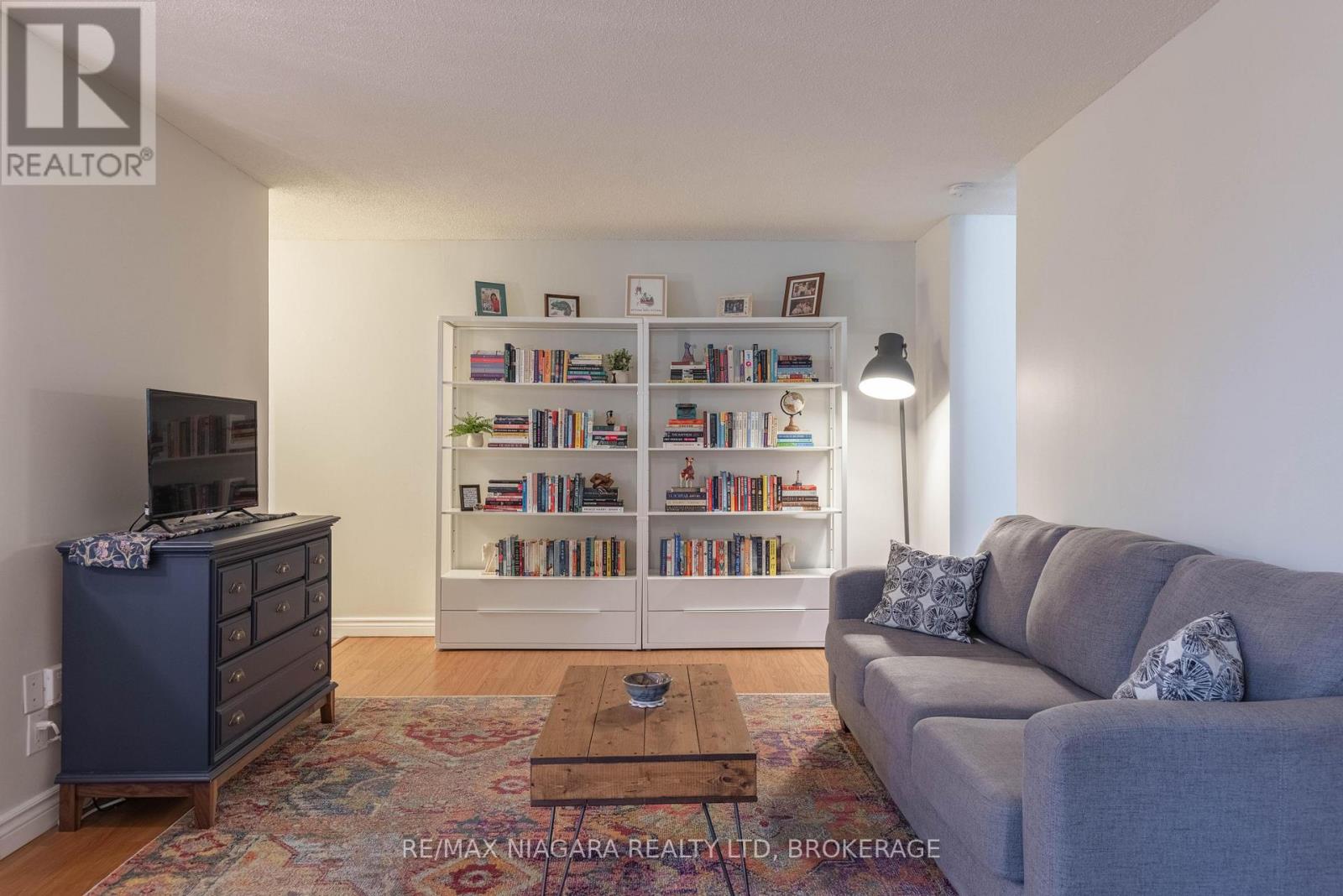 6390 Huggins Unit 209 photo 4