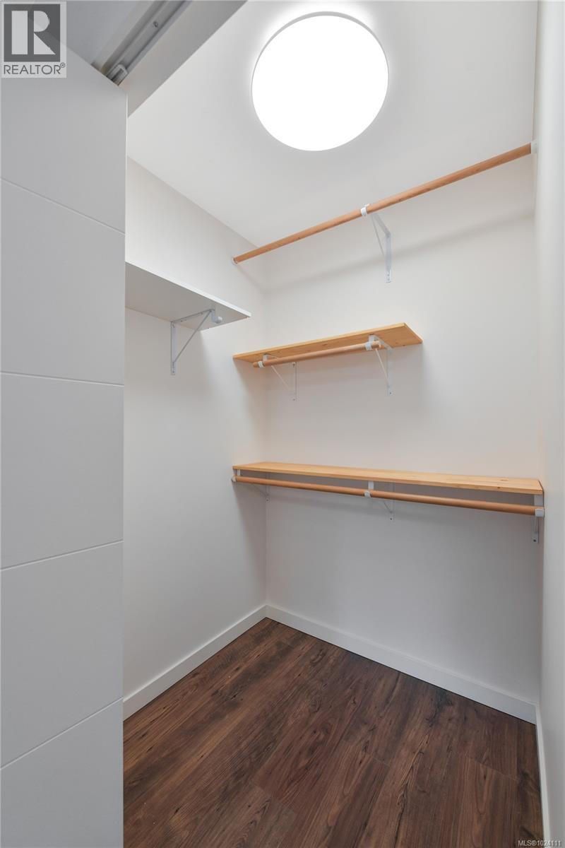 208 955 Dingley Dell, Esquimalt