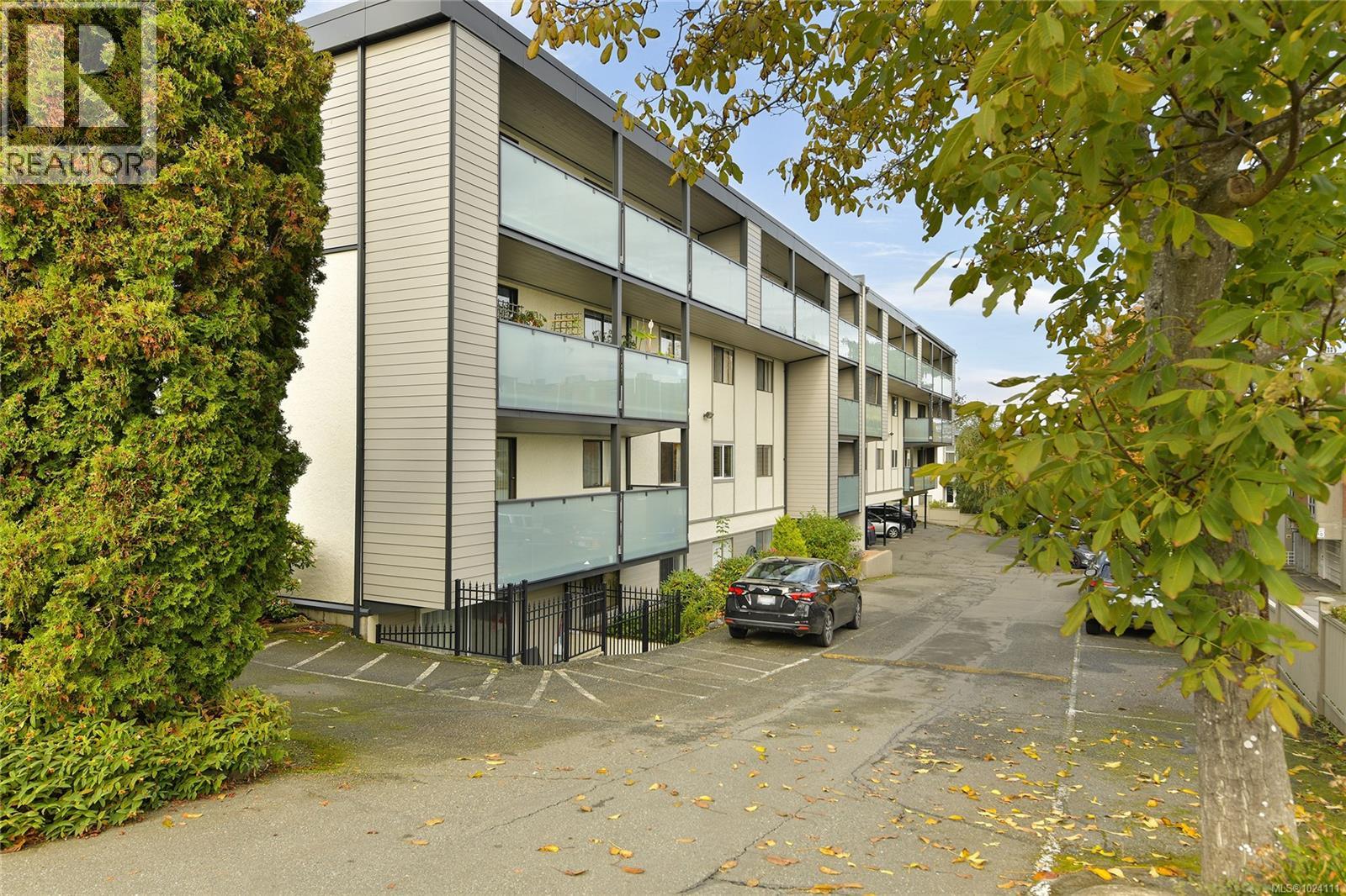 208 955 Dingley Dell, Esquimalt