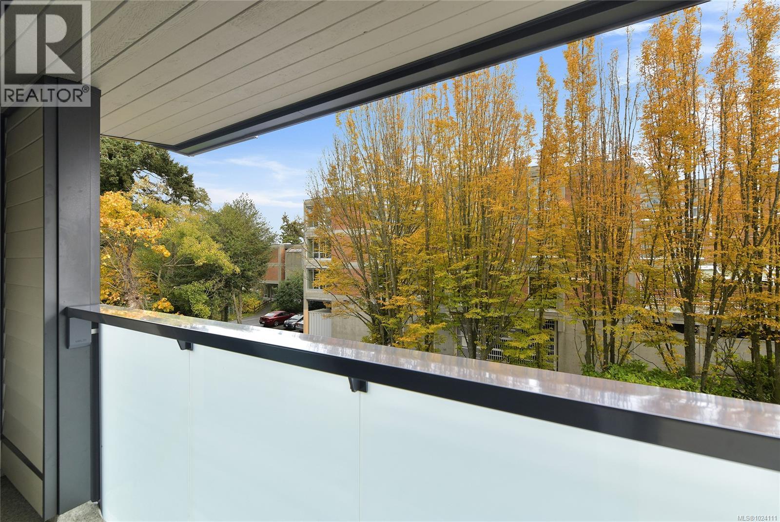 208 955 Dingley Dell, Esquimalt