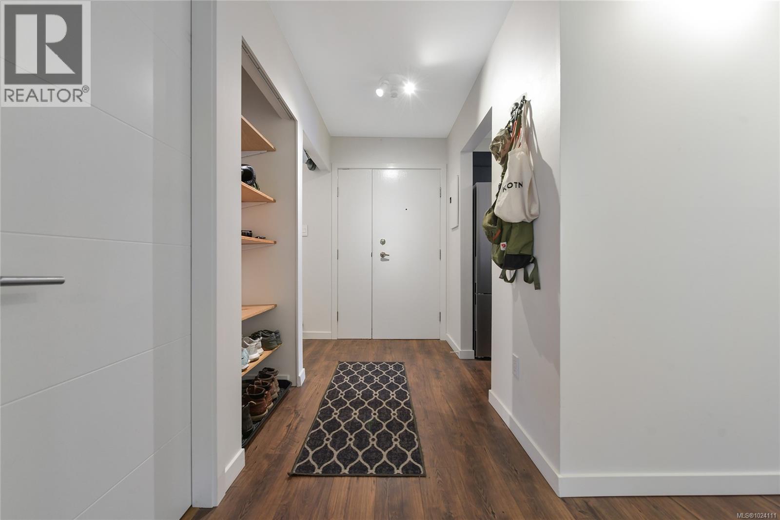 208 955 Dingley Dell, Esquimalt