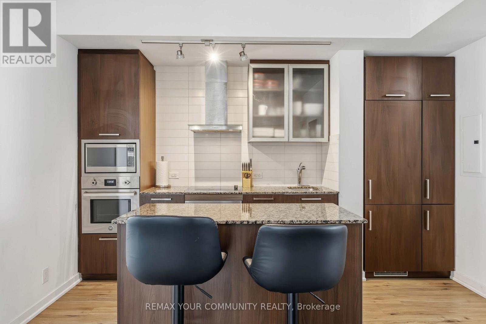 #2302 14 YORK STREET - 10