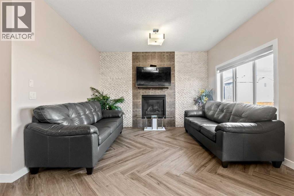 Single Family House for Sale in  Nolancrest Circle NW Nolan Hill Calgary 