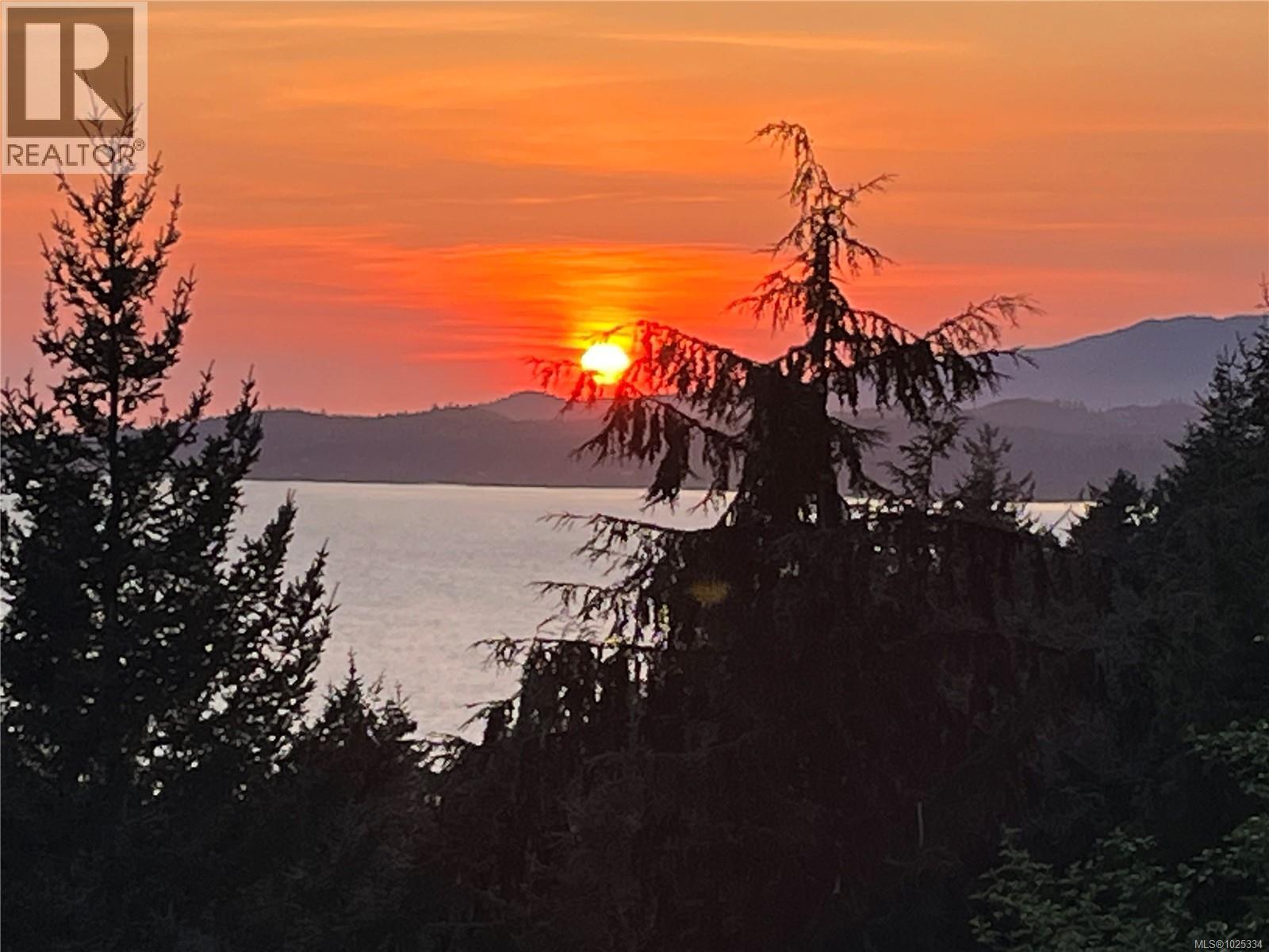 7405 Thornton Hts, Sooke