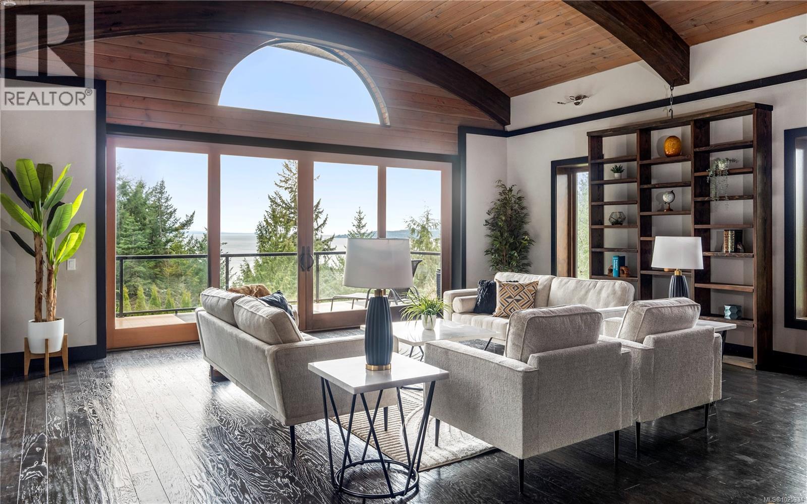 7405 Thornton Hts, Sooke