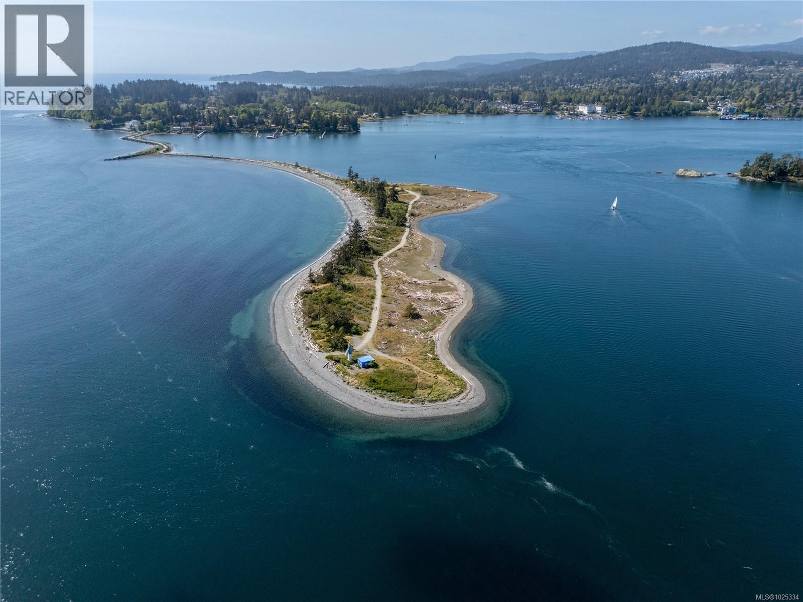 7405 Thornton Hts, Sooke