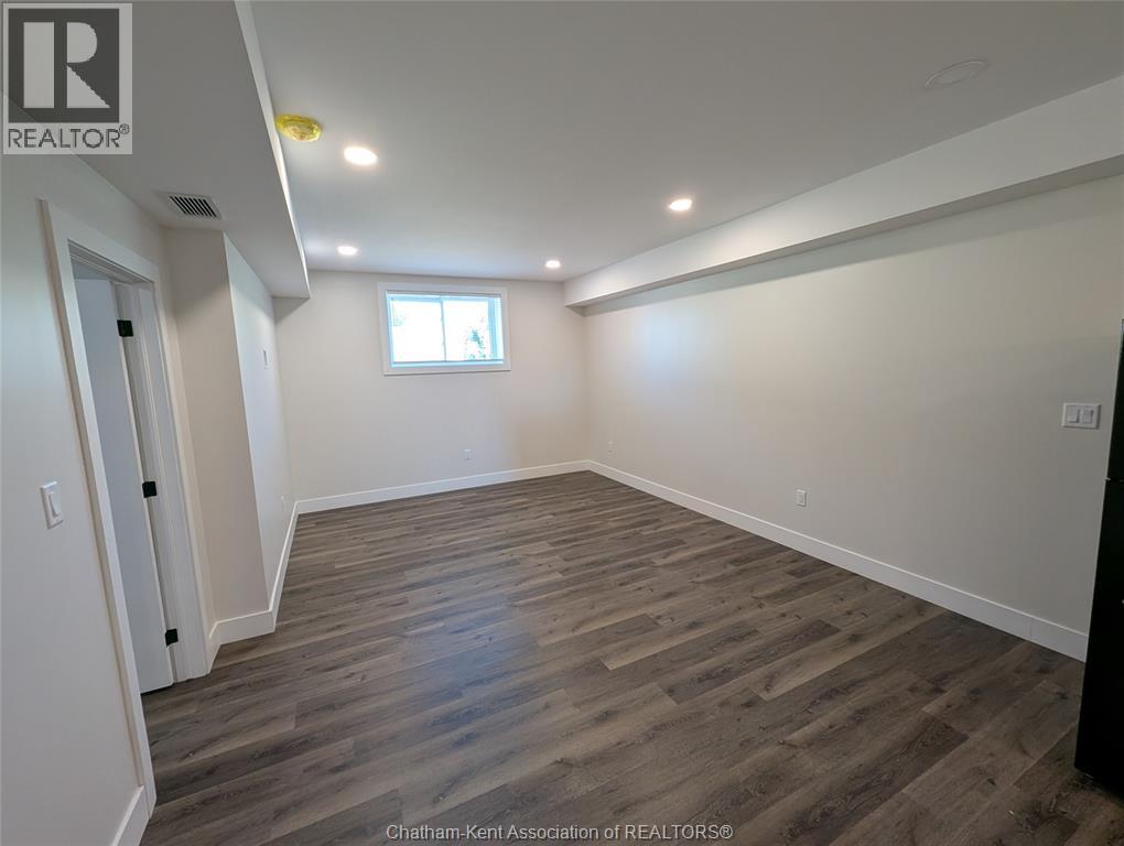 24254 Winter LINE Unit# 2B - Photo 5 of 15, Pain Court, Ontario