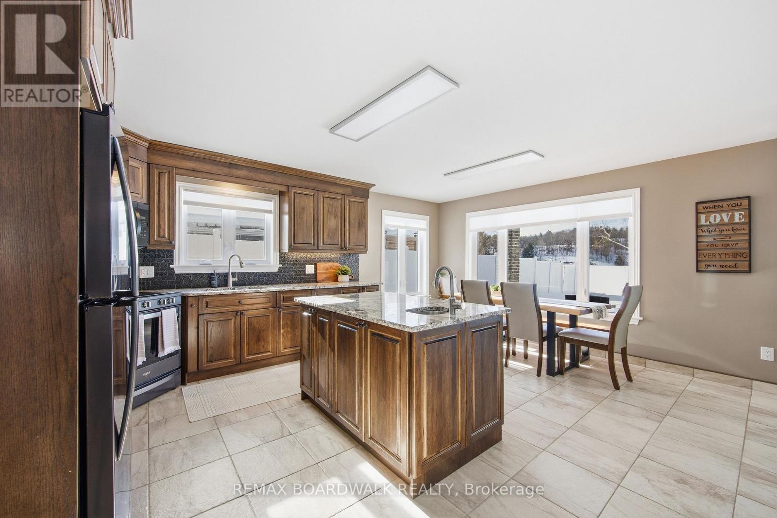 50 KERRY FOREST DRIVE — photo 28