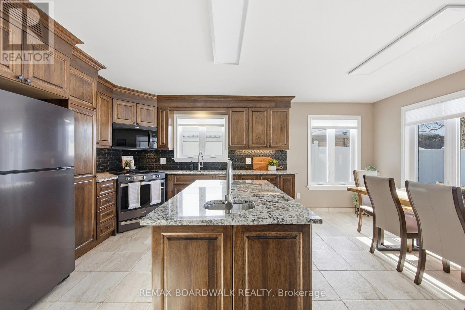 50 KERRY FOREST DRIVE — photo 29