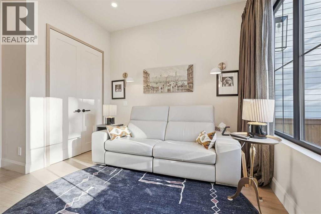 Single Family House Bungalow for Sale in   Avenue SW North Glenmore Park Calgary 