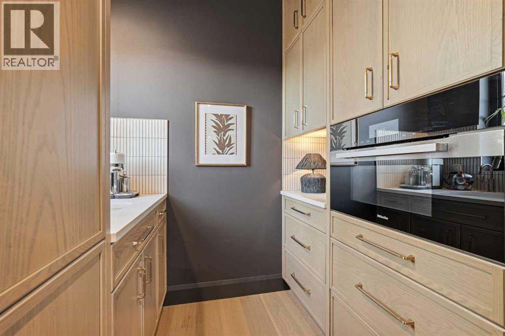 Single Family House Bungalow for Sale in   Avenue SW North Glenmore Park Calgary 