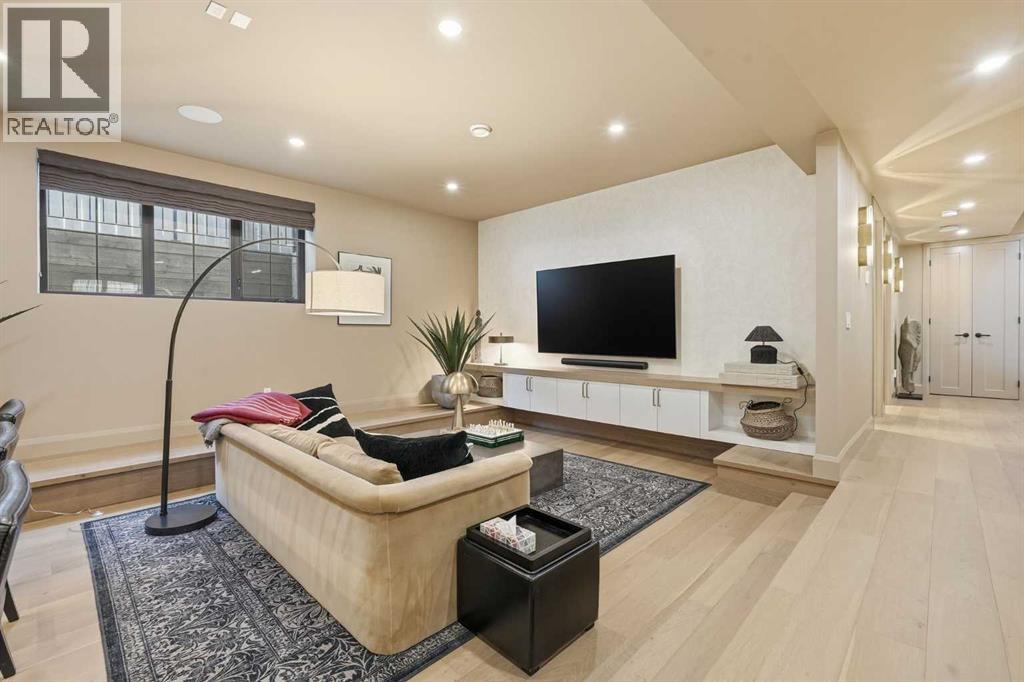 Single Family House Bungalow for Sale in   Avenue SW North Glenmore Park Calgary 