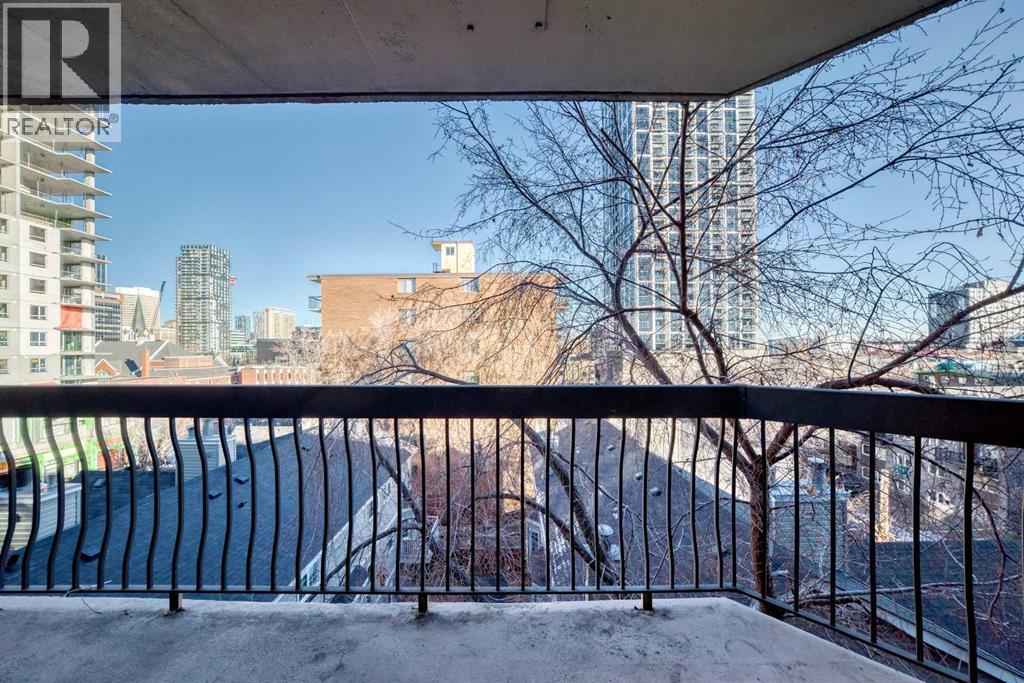 Single Family House for Sale in    Avenue SW Beltline Calgary 