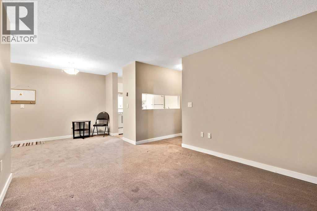 Single Family House for Sale in   Dover Point SE Dover Calgary 