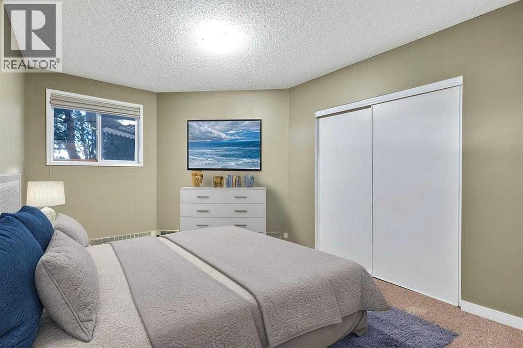 Single Family House for Sale in   Dover Point SE Dover Calgary 