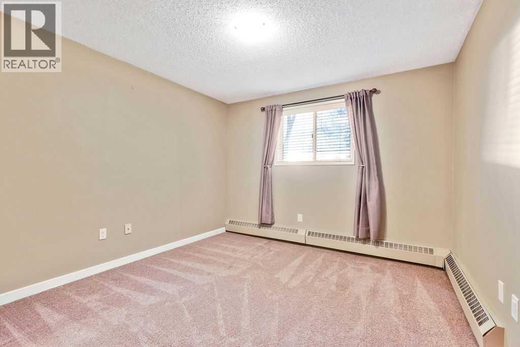 Single Family House for Sale in   Dover Point SE Dover Calgary 
