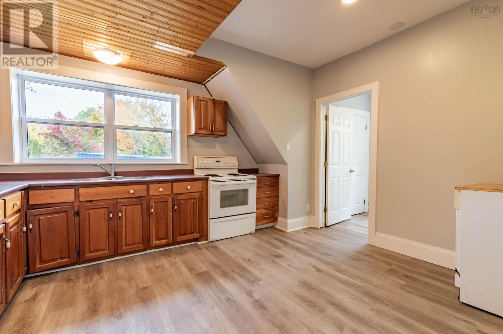 Property 8 of 42 of 199 Main Street