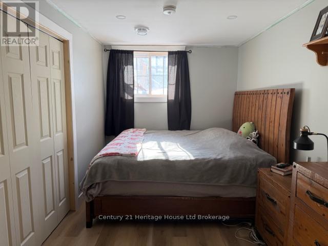 3.5 SOUTH COURT STREET W - 14