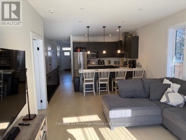 3.5 SOUTH COURT STREET W - 6