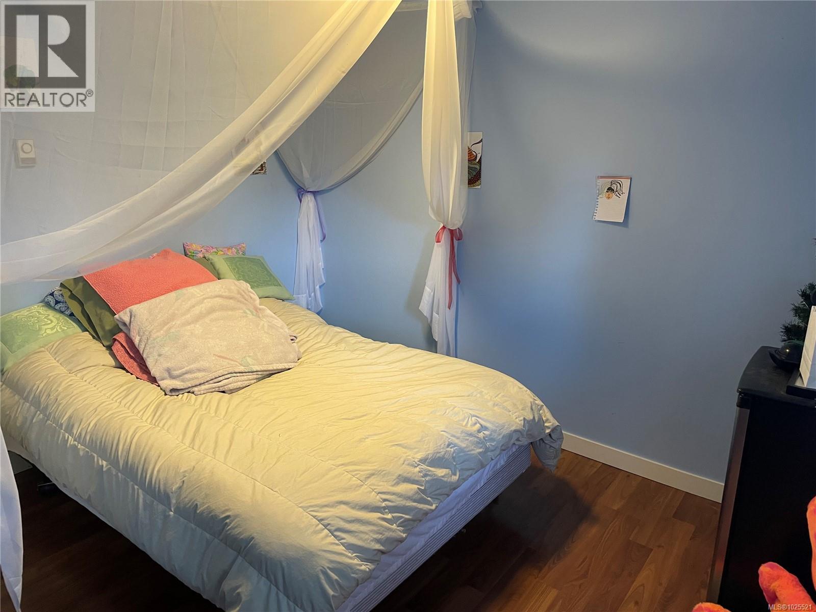 247 Huson Rd, Qualicum Beach