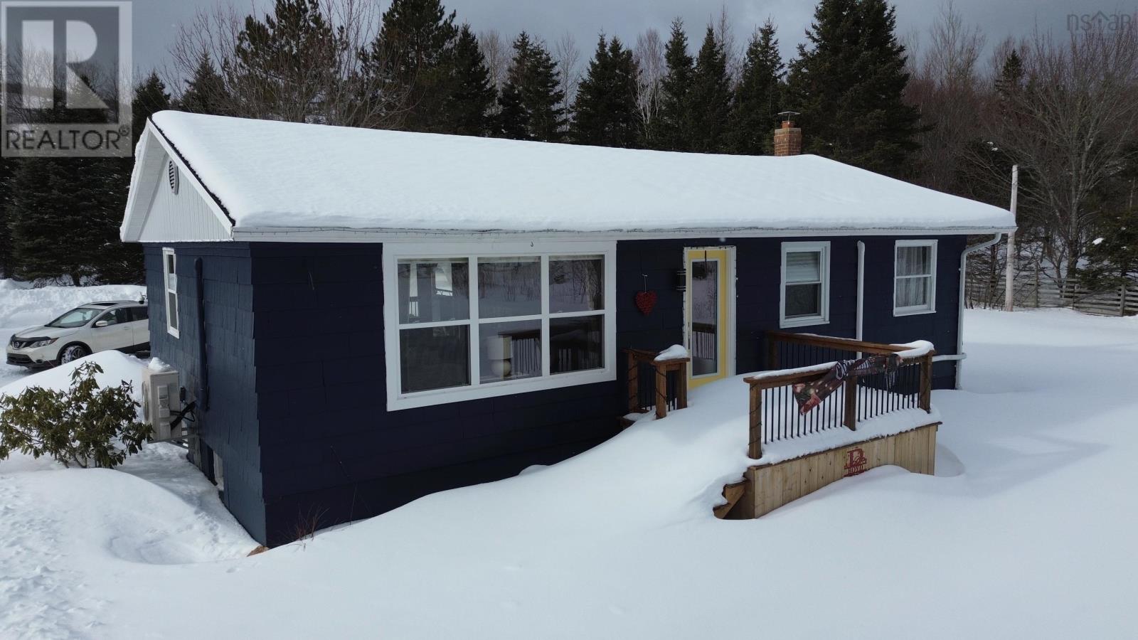 Single Family House Bungalow for Sale in   Highway Glendale 