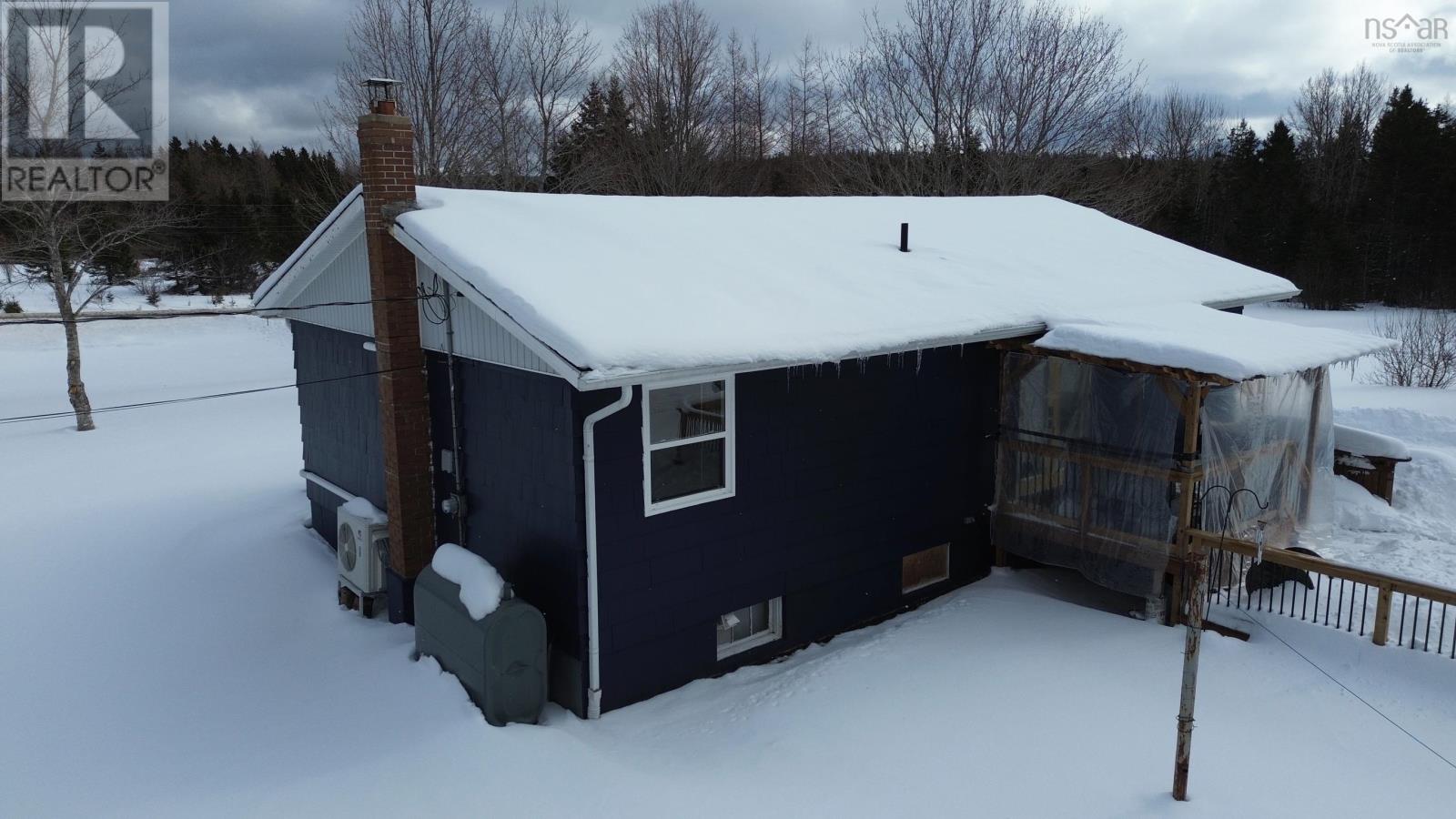 Single Family House Bungalow for Sale in   Highway Glendale 