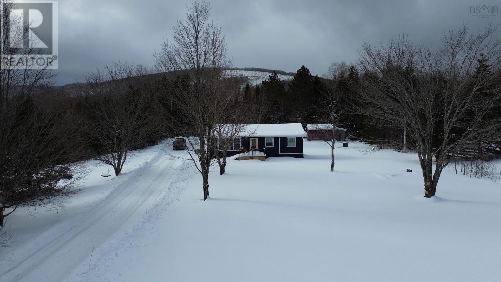 Single Family House Bungalow for Sale in   Highway Glendale 