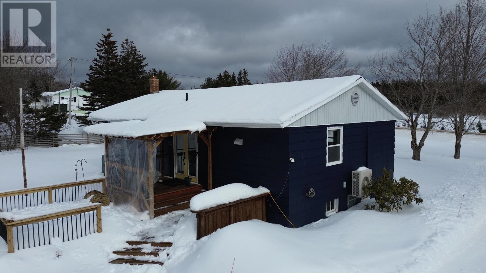 Single Family House Bungalow for Sale in   Highway Glendale 