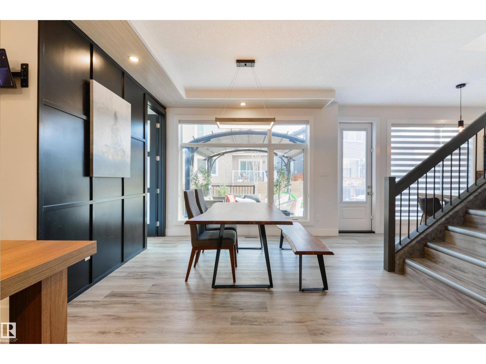 219 37 ST SW, Edmonton