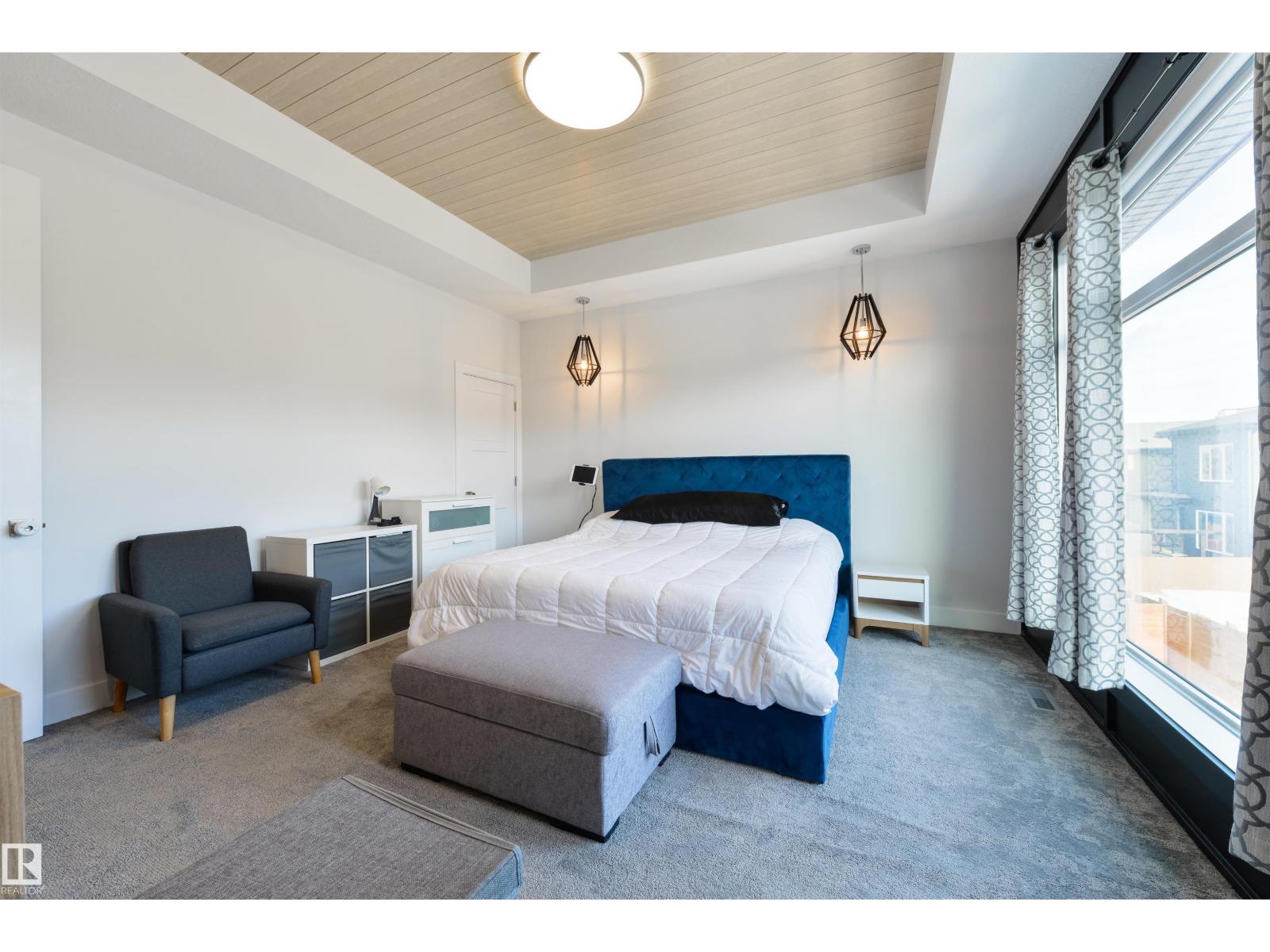 219 37 ST SW, Edmonton