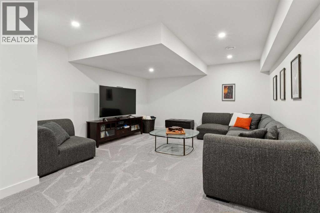 Single Family House for Sale in  Lake Erie Way SE Lake Bonavista Calgary 