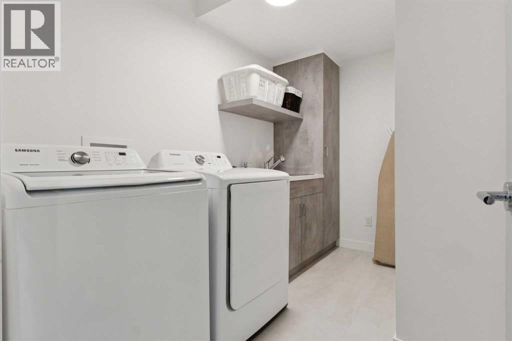 Single Family House for Sale in  Lake Erie Way SE Lake Bonavista Calgary 