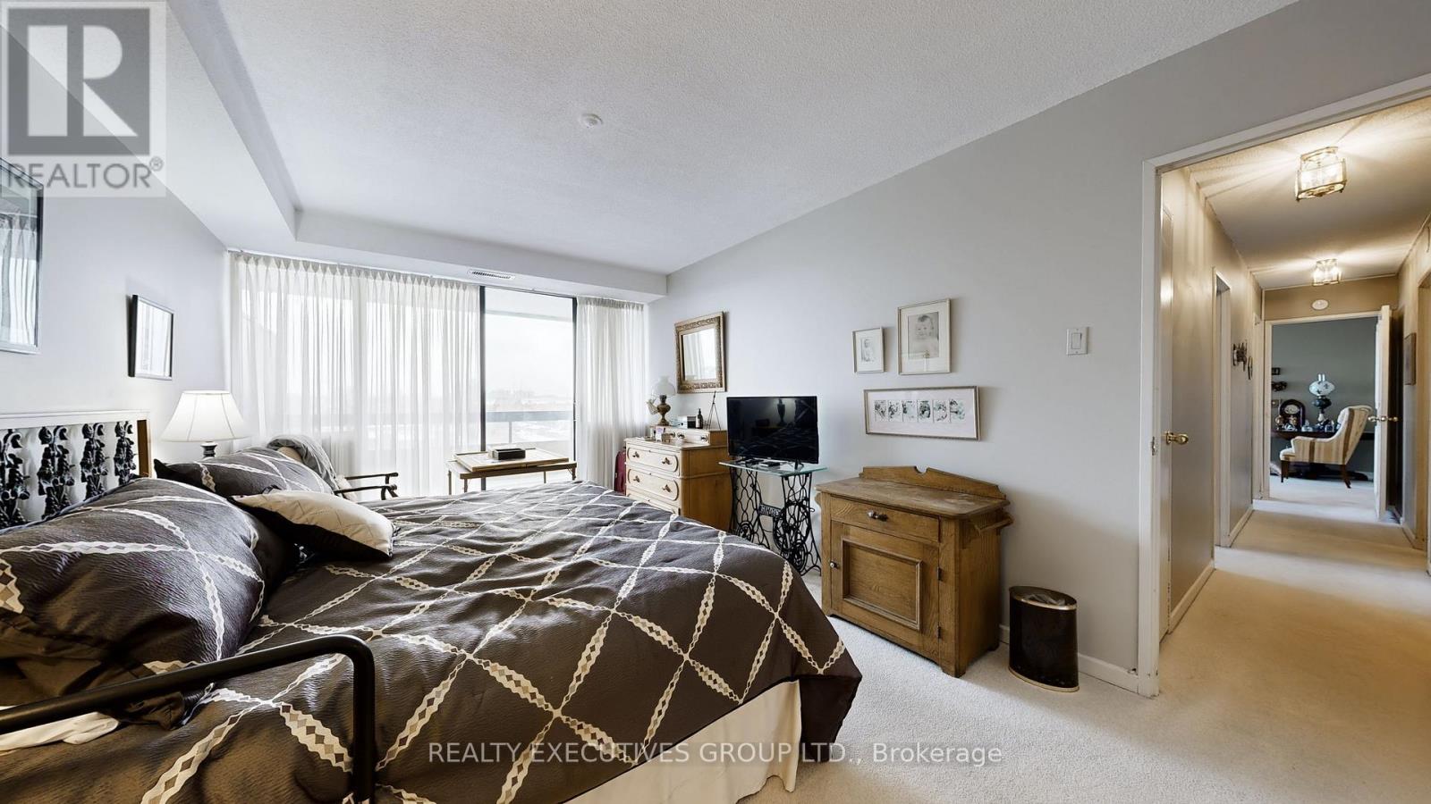 #905 8111 YONGE STREET - 16