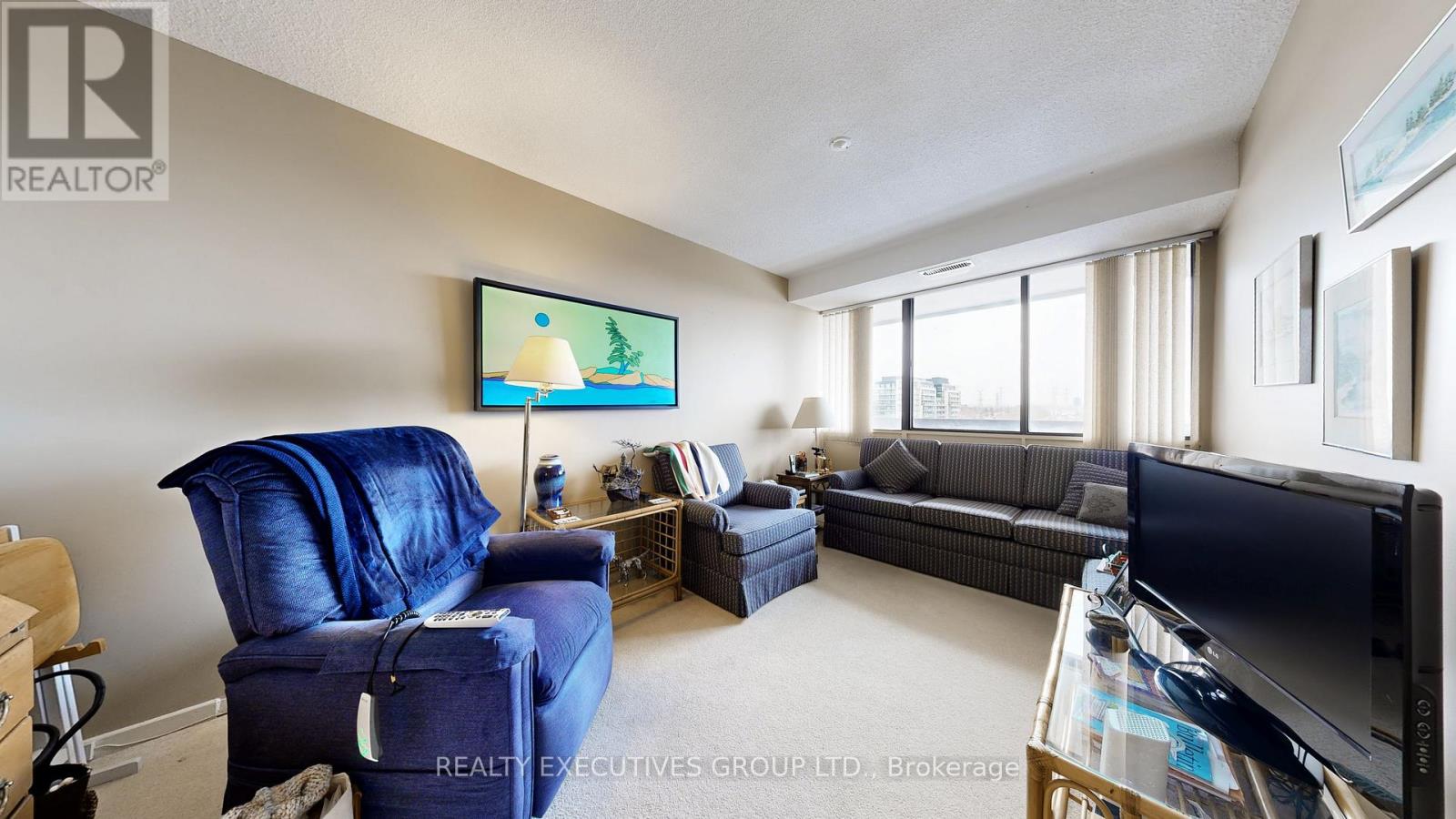 #905 8111 YONGE STREET - 19