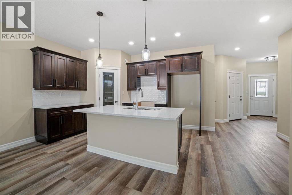 Single Family House Bungalow for Sale in   Avenue Victoria Park Camrose 