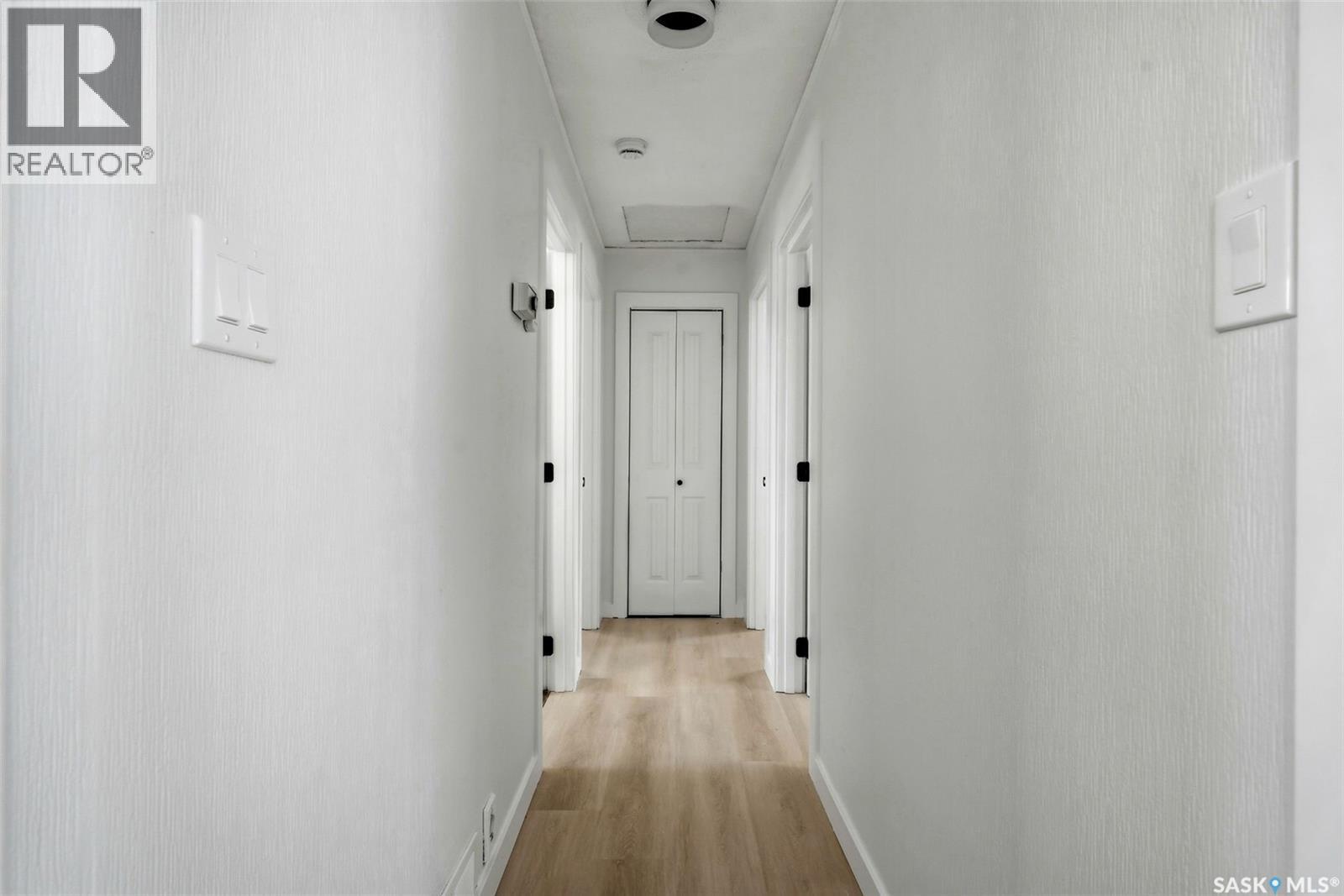 Single Family House Bungalow for Sale in  st AVENUE Regina 