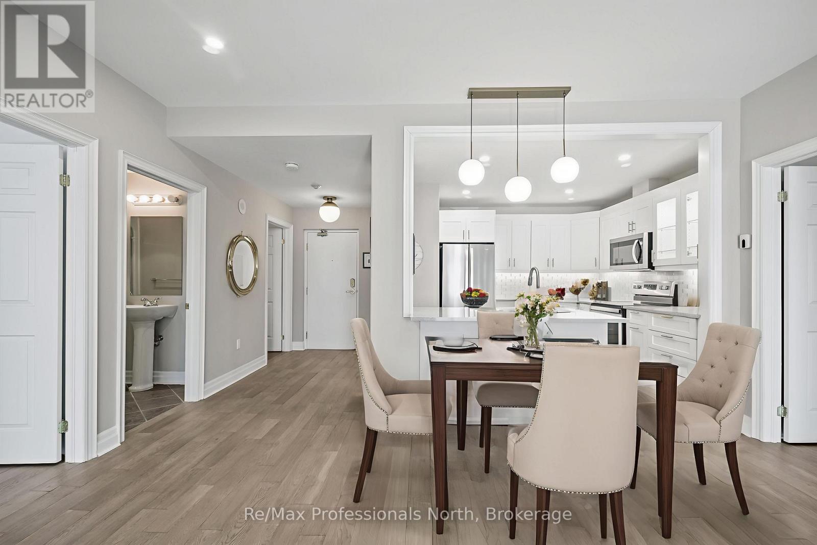 403 - 110 STEAMSHIP BAY ROAD - Photo 3 of 39, Gravenhurst (Muskoka (S)), Ontario