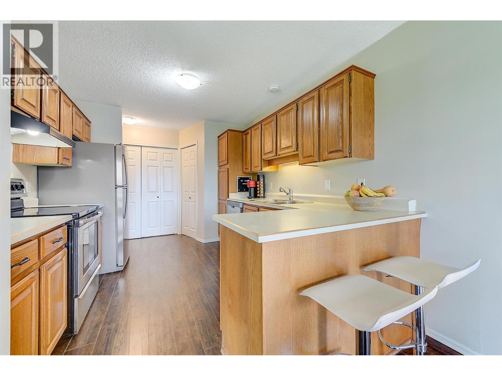  2226 Golf Course Drive, West Kelowna