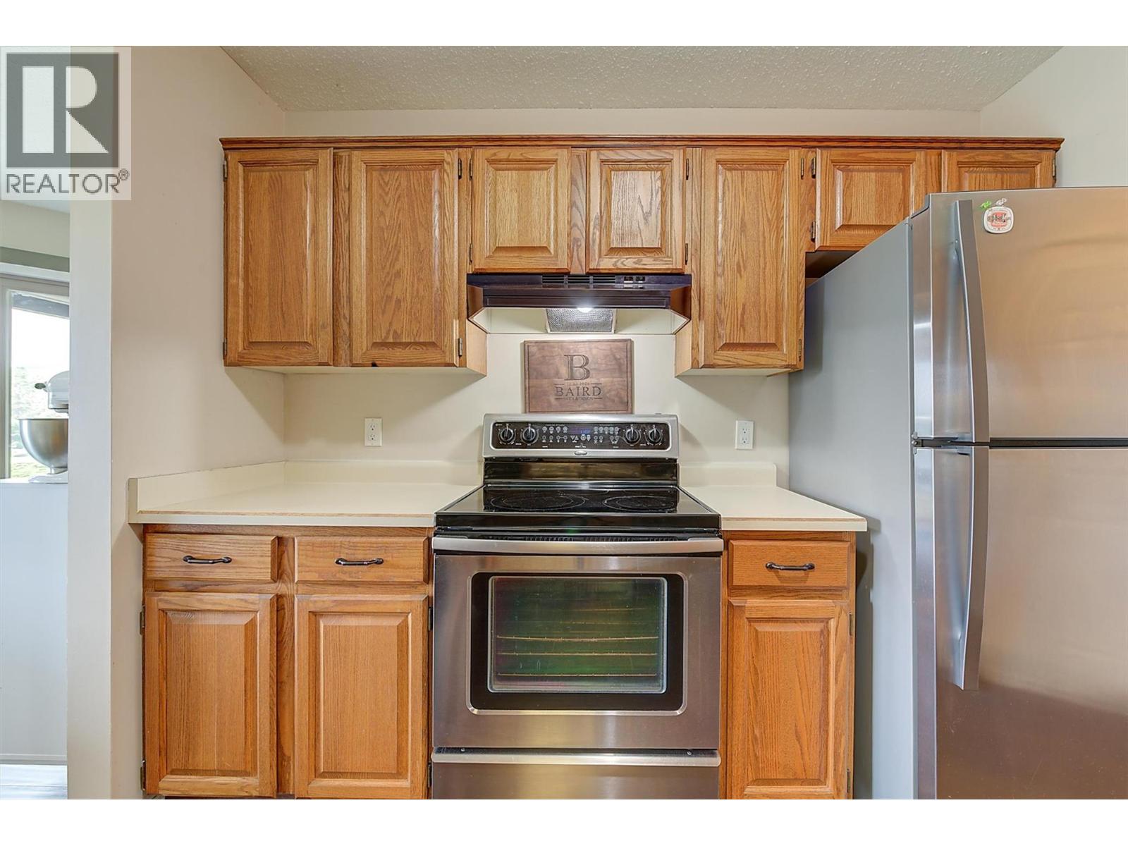  2226 Golf Course Drive, West Kelowna