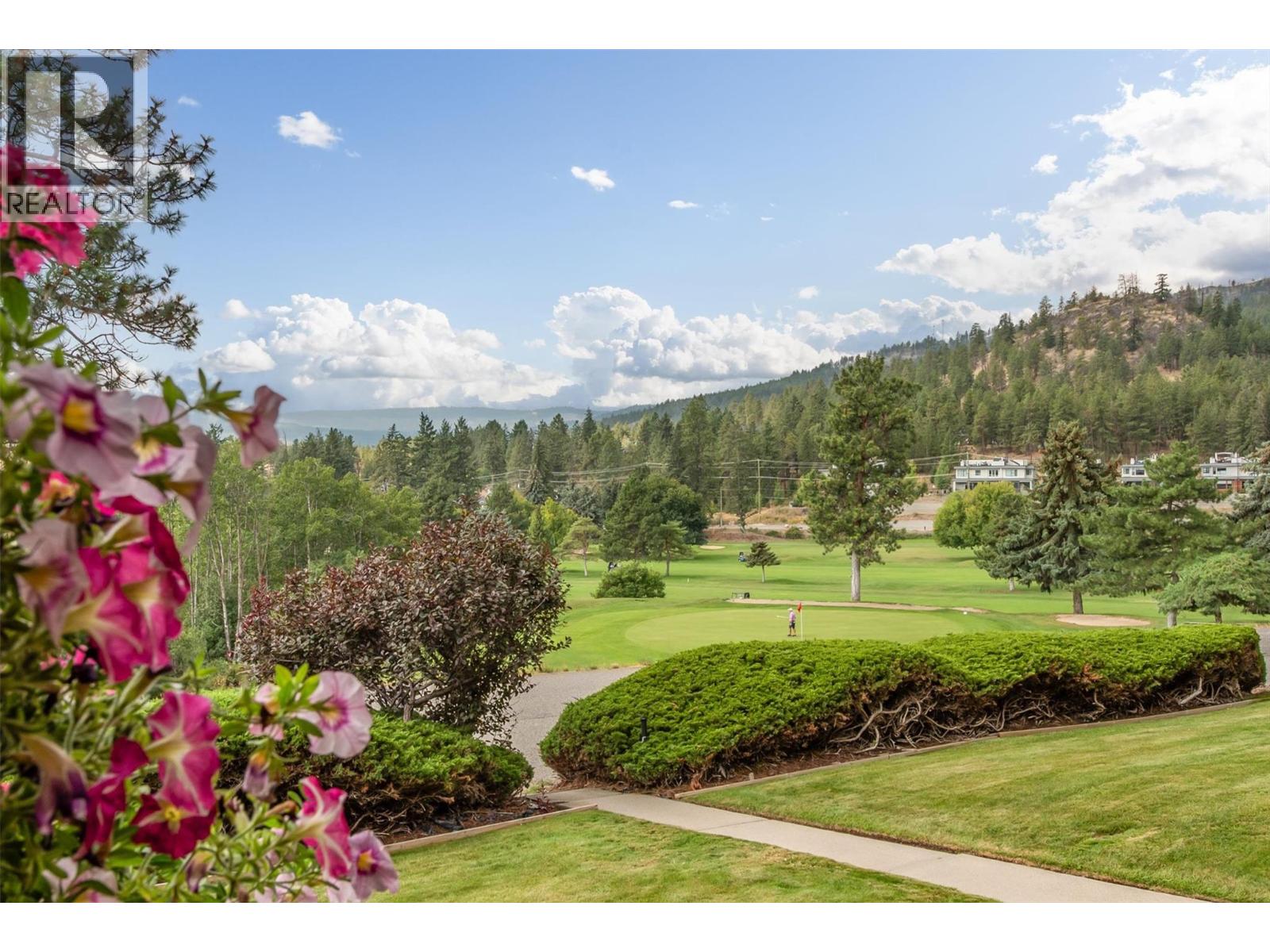  2226 Golf Course Drive, West Kelowna