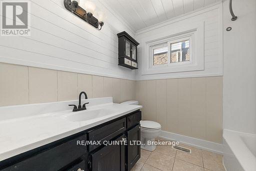 236 MCGILL STREET - 23