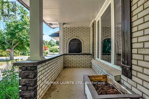 236 MCGILL STREET - 4
