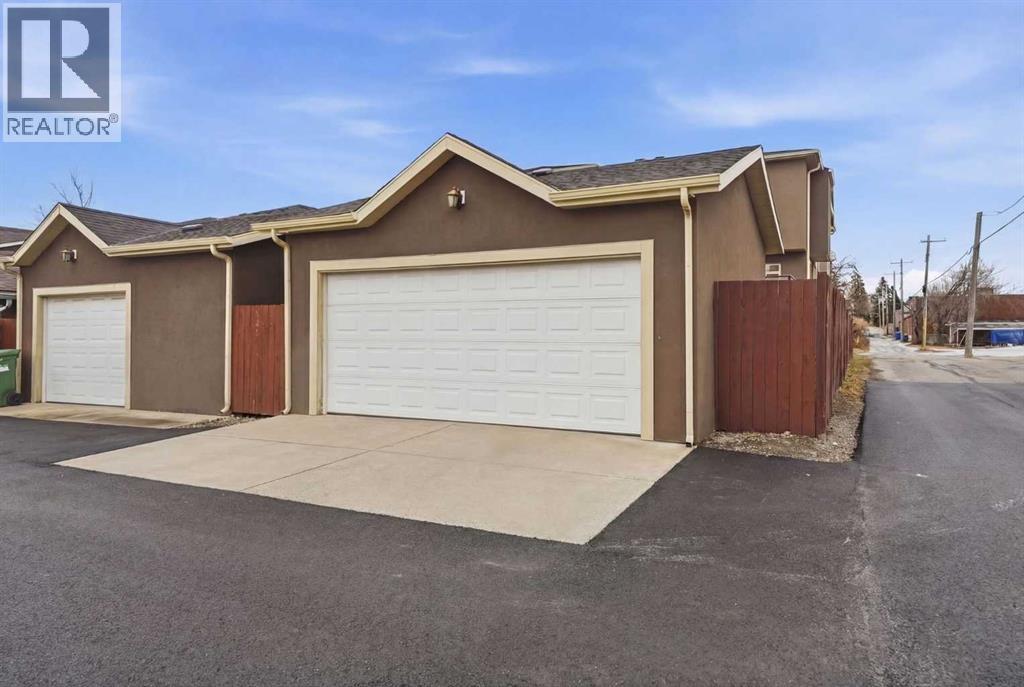 Single Family House for Sale in   Avenue NE Tuxedo Park Calgary 