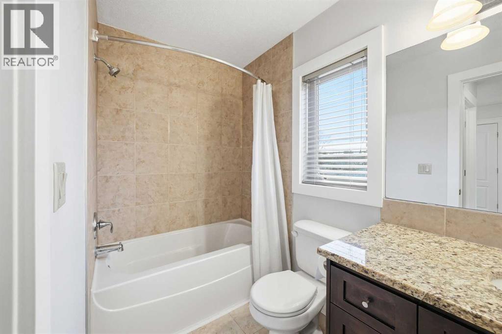 Single Family House for Sale in   Avenue NE Tuxedo Park Calgary 