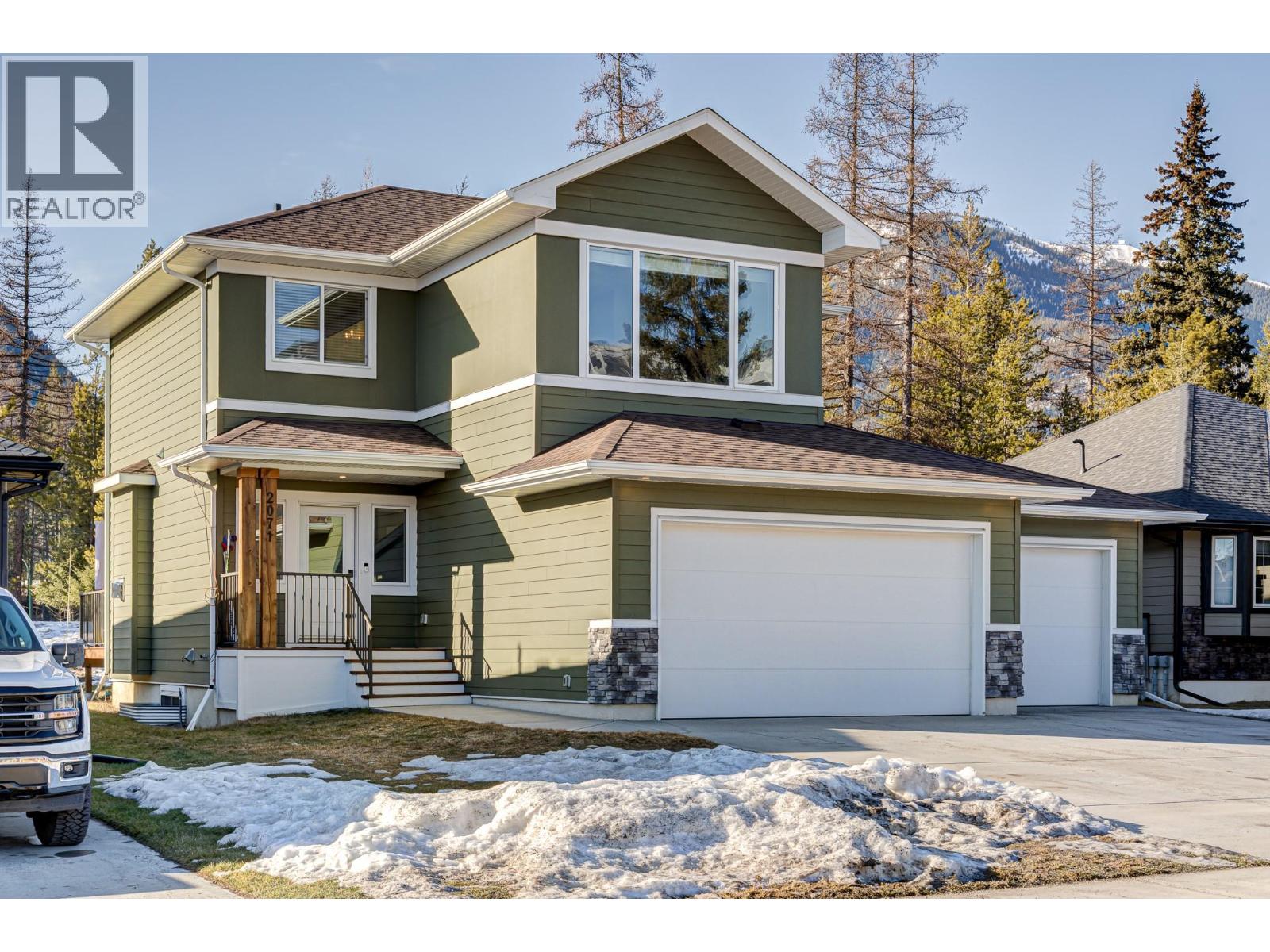 2071 Golden Eagle Drive, Sparwood