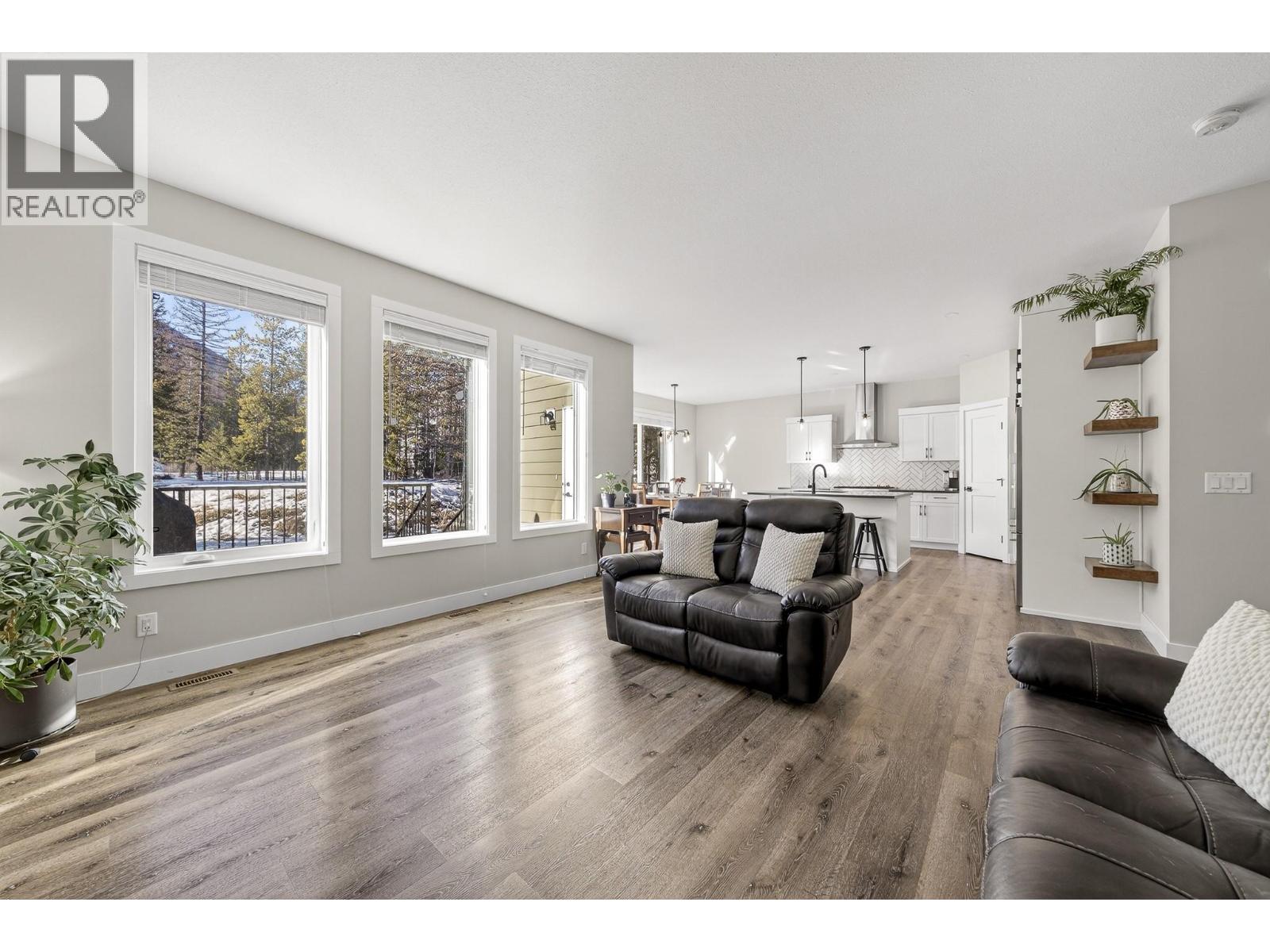 2071 Golden Eagle Drive, Sparwood