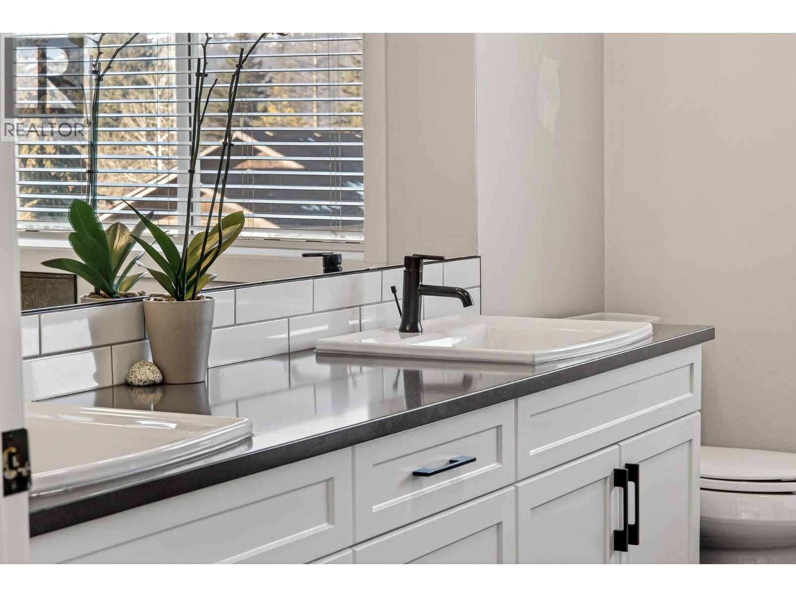 2071 Golden Eagle Drive, Sparwood