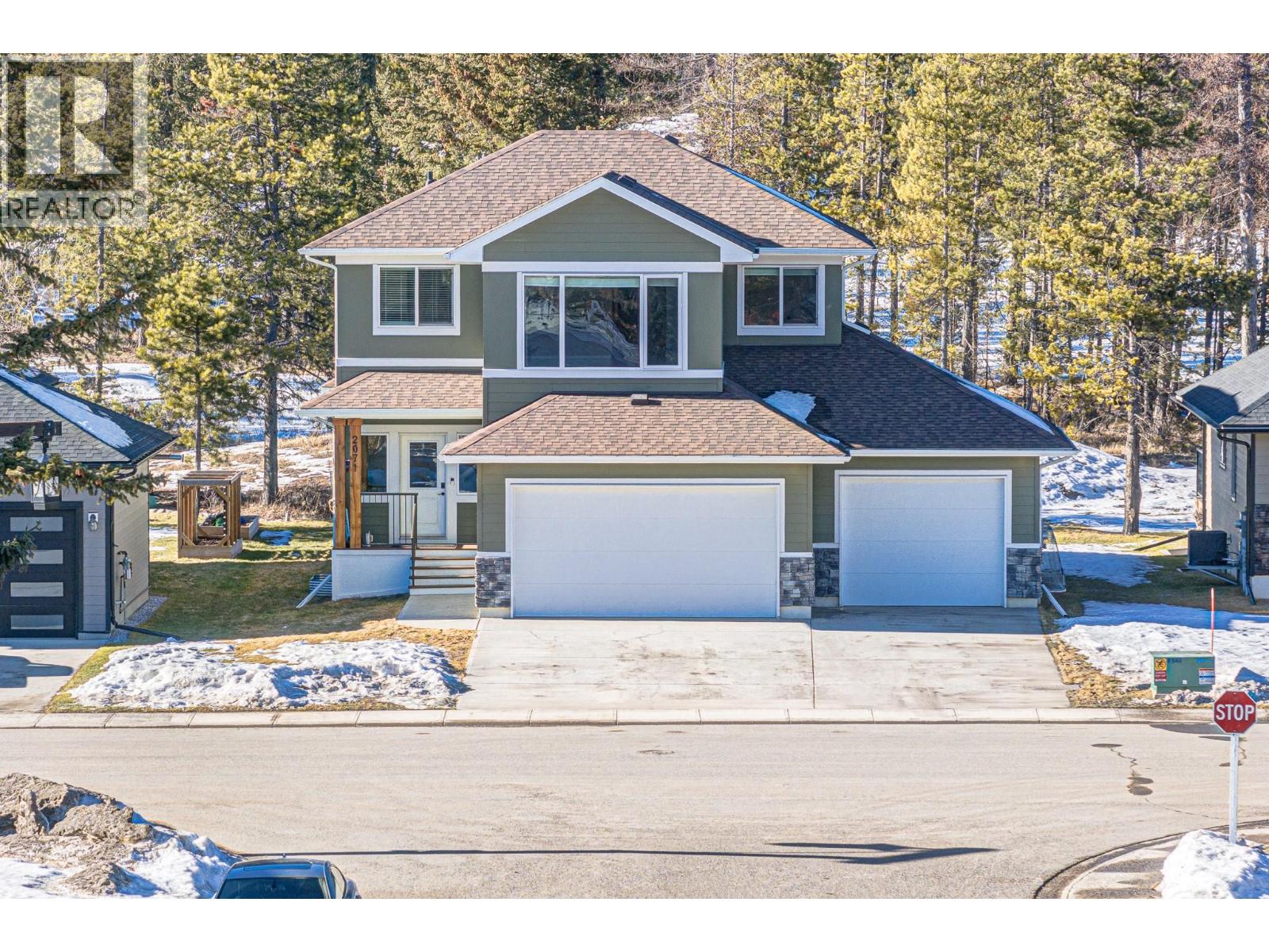 2071 Golden Eagle Drive, Sparwood
