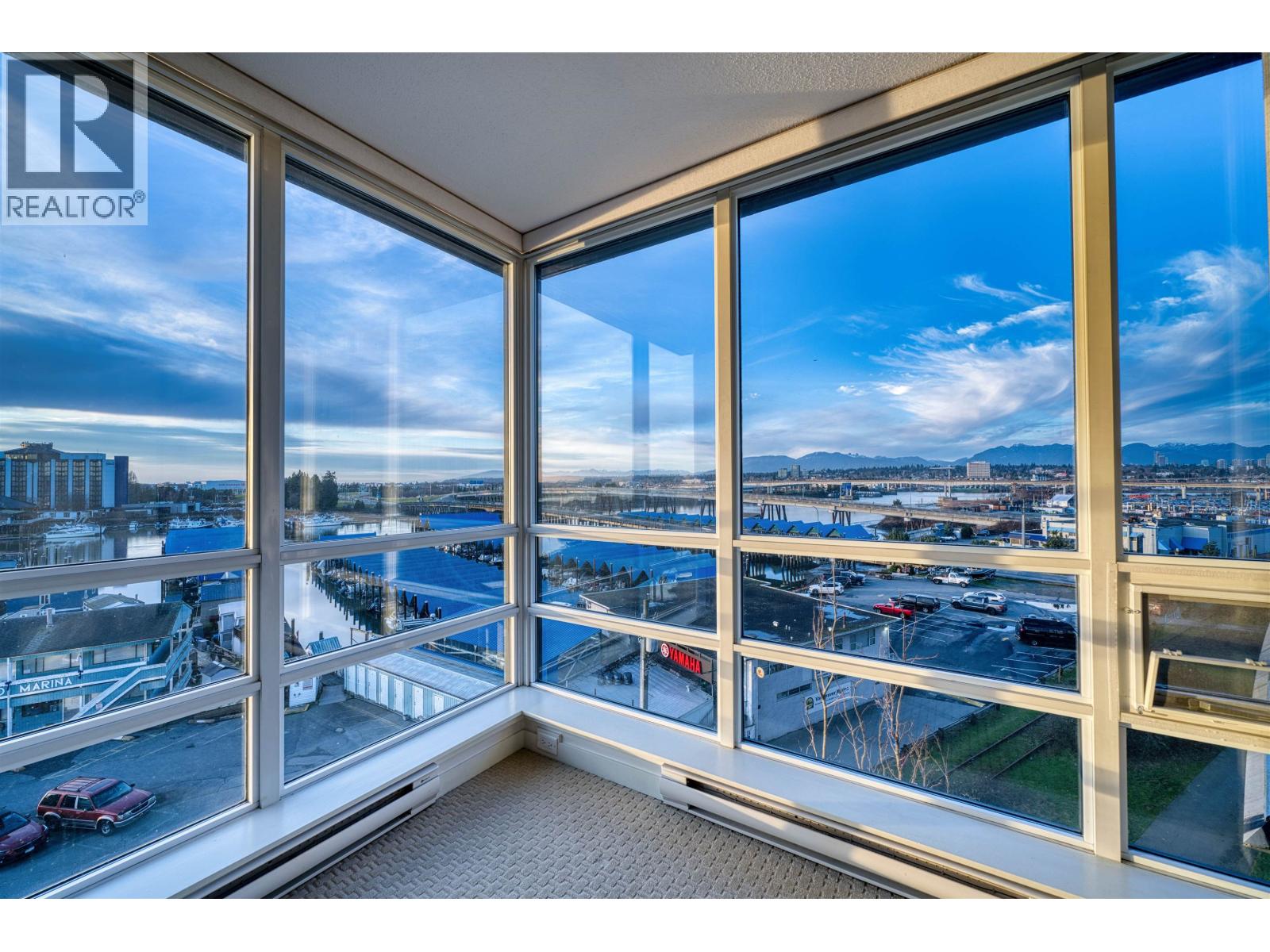 #808-3333 CORVETTE Way, Richmond