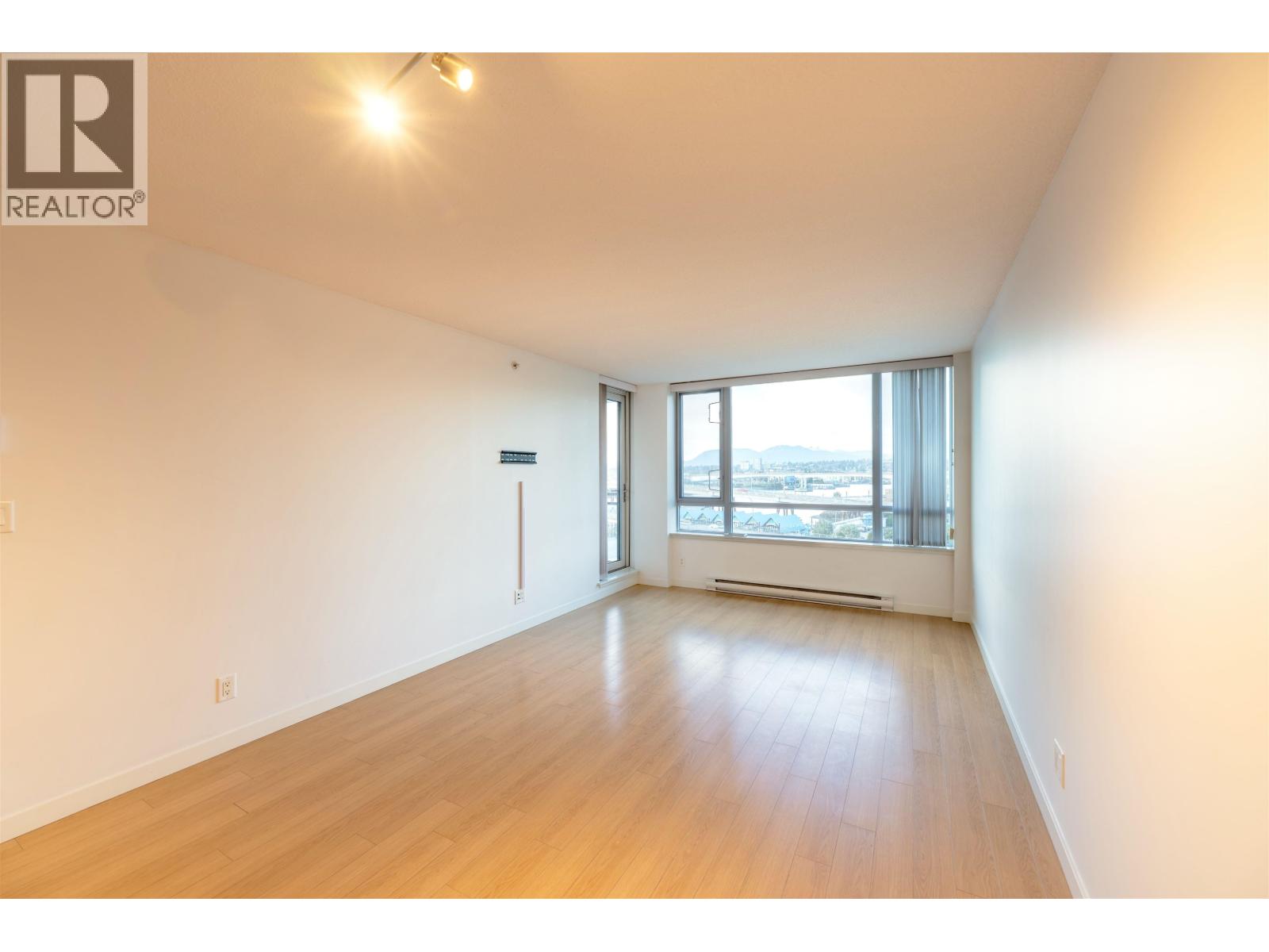 #808-3333 CORVETTE Way, Richmond